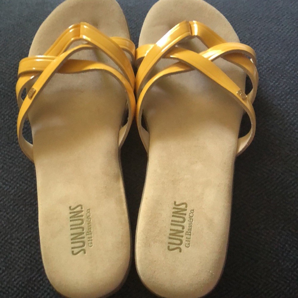 G.H. Bass & Co. Sunjun Yellow Slide Sandals
